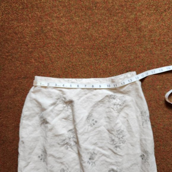 Real Comfort Floral Linen Maxi Skirt - Picture 10 of 11